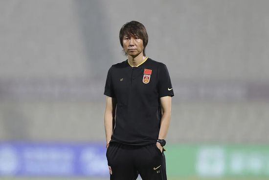 时间回溯至上世纪30年代波谲云诡的大上海，一场由各方势力精心编织的连环杀局徐徐展开